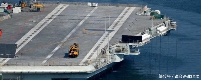 货舱进水一船舶沉没致7人失踪